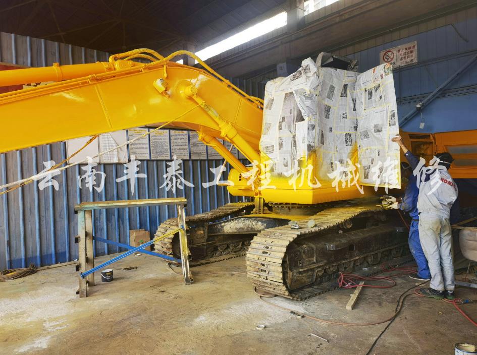 挖掘機(jī)行走裝置漏油問(wèn)題的原因與處理方法 挖掘機(jī)行走裝置漏油問(wèn)題的原因與處理方法